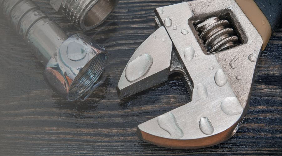 Why choose water damage restoration service for commercial flood cleanup in Charlotte